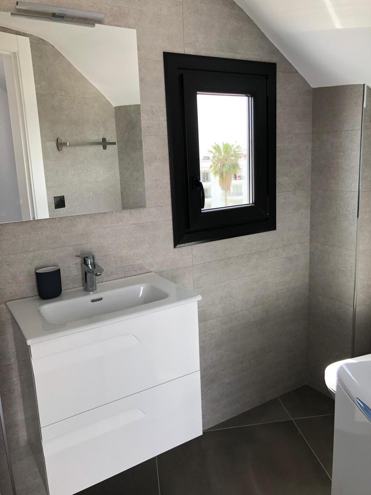 Apartamentos Kronox Nerja Exterior photo
